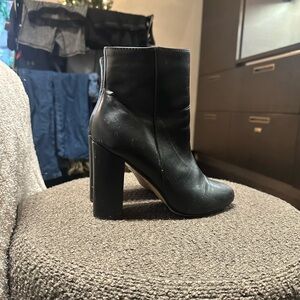 Elegant Black Ankle Boots